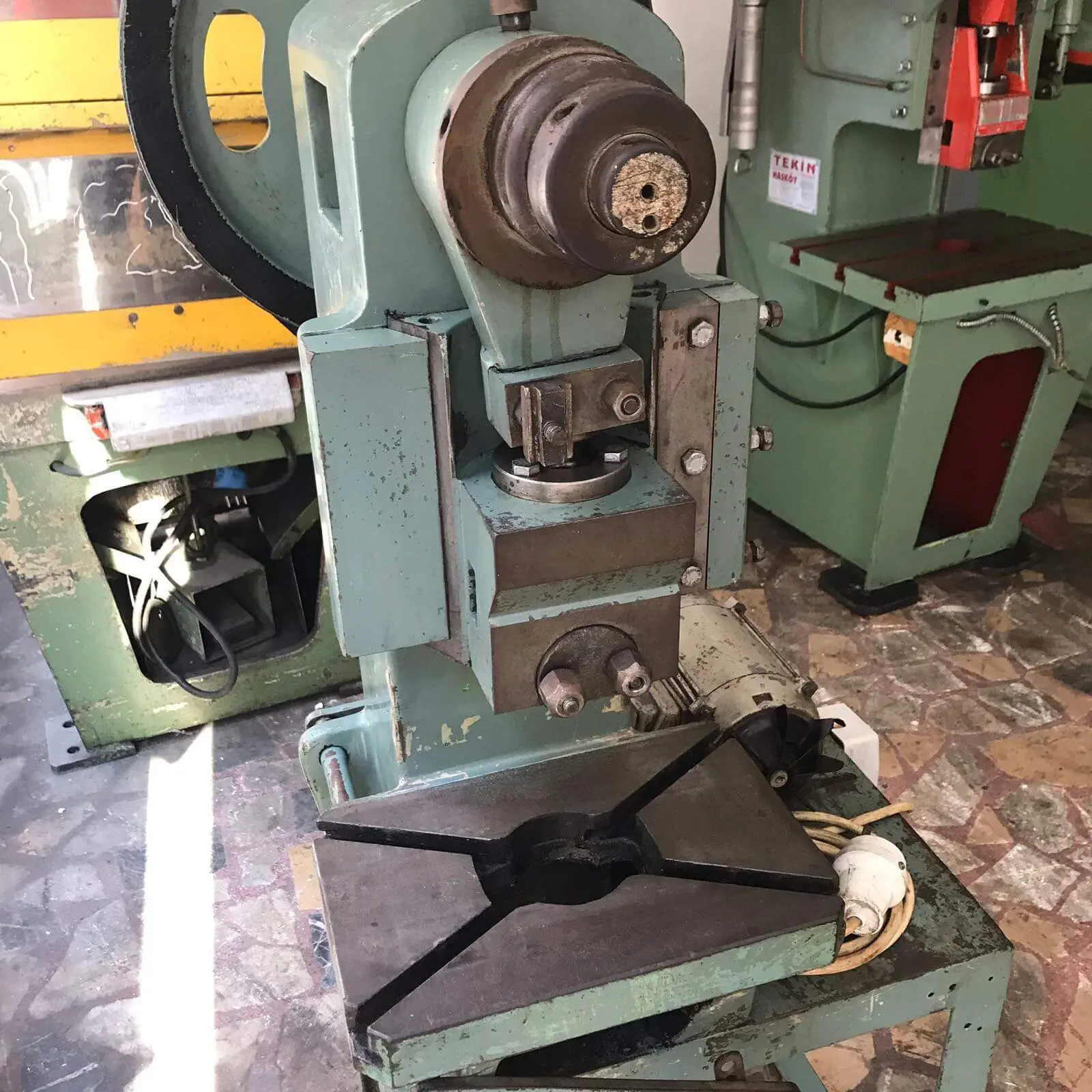 10 ton eksantrik pres tezgahı 1